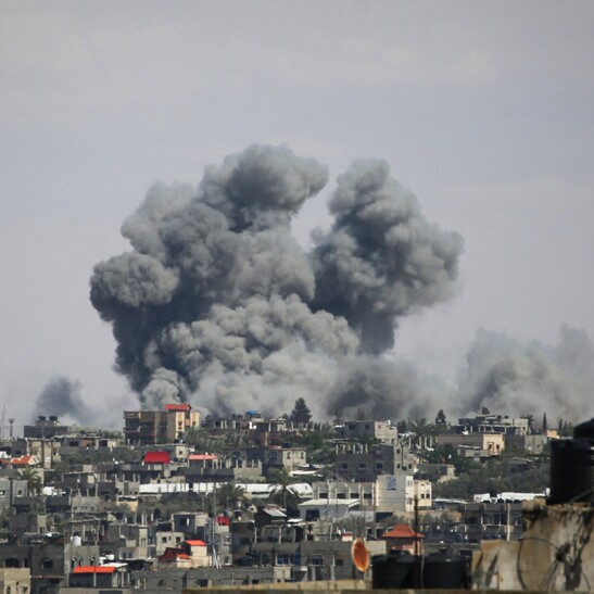 'Israele bombarda due zone di Rafah dopo ordine evacuare'